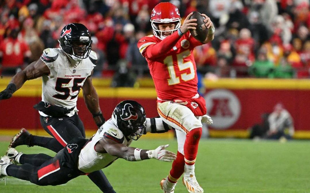 Los Chiefs se alejan de los Playoffs tras la derrota ante los Texans en Arrowhead